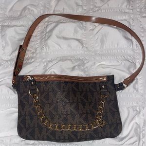 Signature Pull Chain Belt Bag
